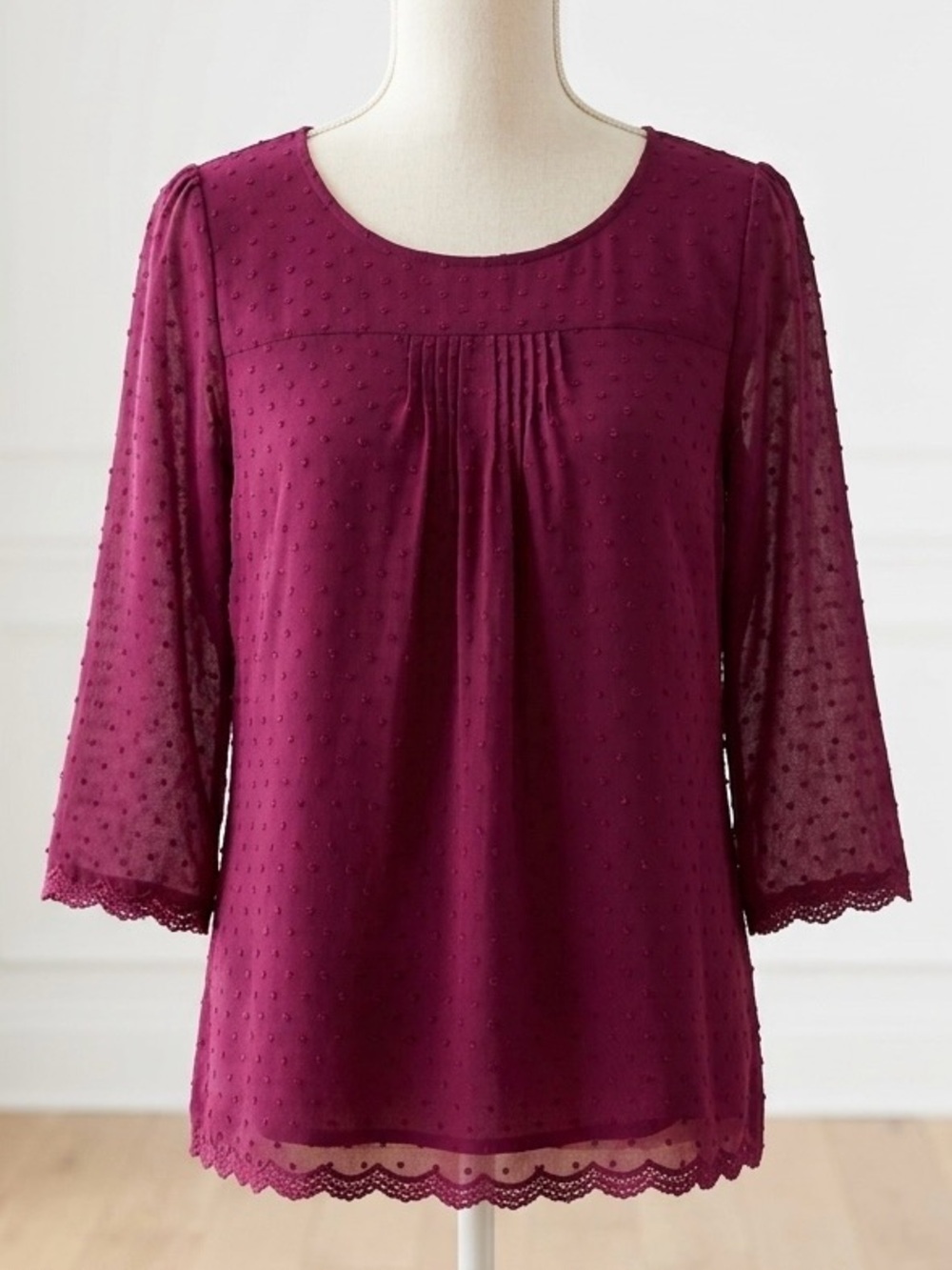 Anthropologie| Maeve| Burgundy Swiss Dot Scoop-Neck Flowy 3/4 Sleeve Top Sz 6